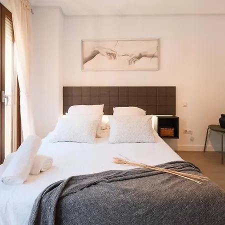 Atico Cierzo Nuevo Duplex Terraza Wifi 1 Br Apartment Zaragoza